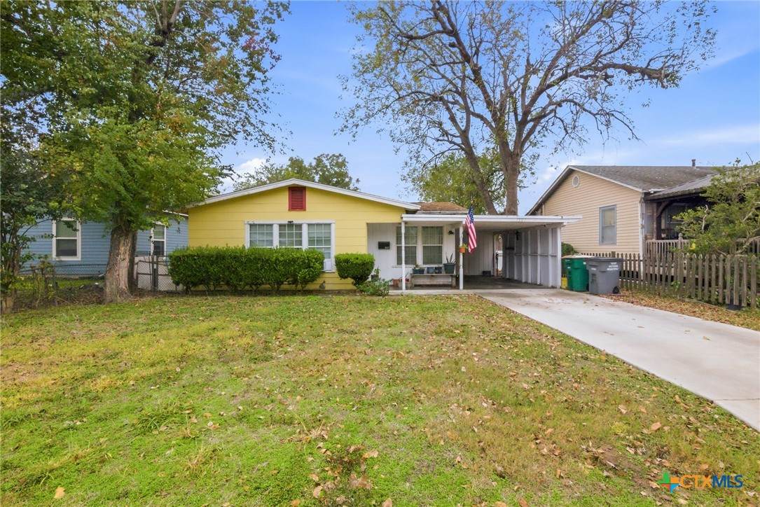 1507 Mistletoe Avenue - Photo 1