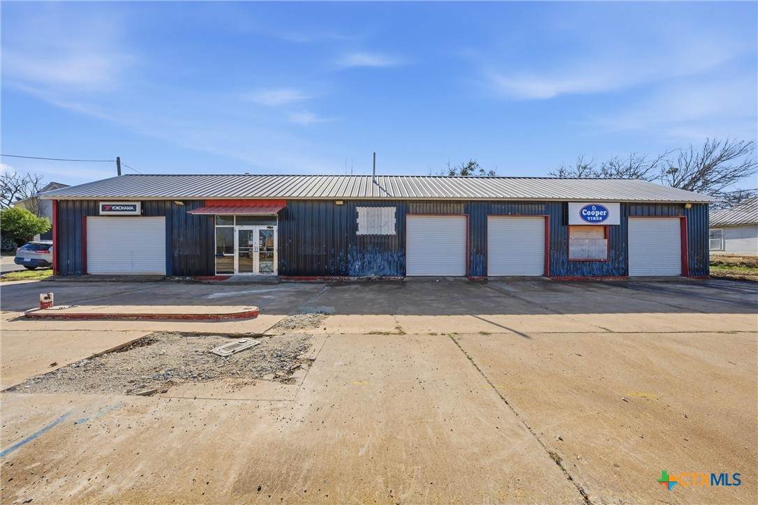 212 Main Street - Photo 1