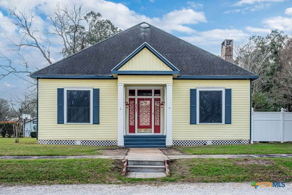 407 Robinson Street - Photo 1