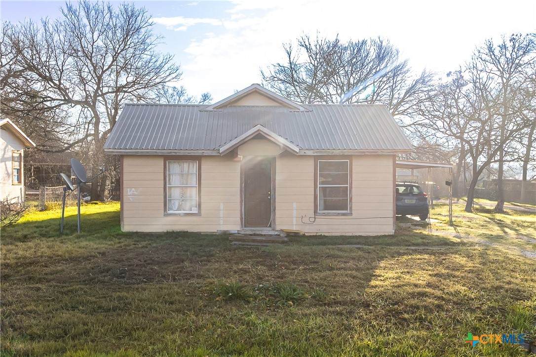 201 Kings Trail - Photo 1