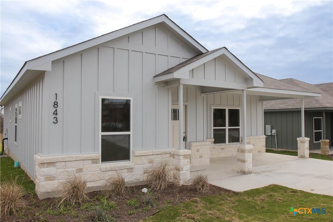 1843 French Avenue - Photo 1
