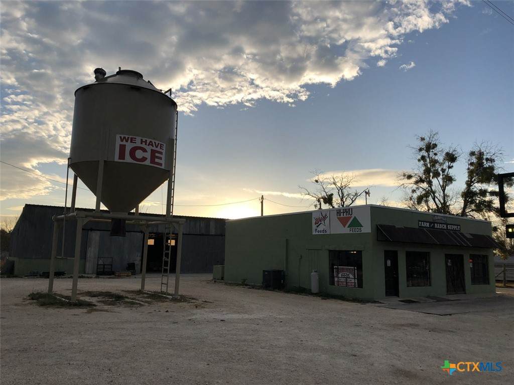 16624 North Us Highway 281 Avenue - Photo 1