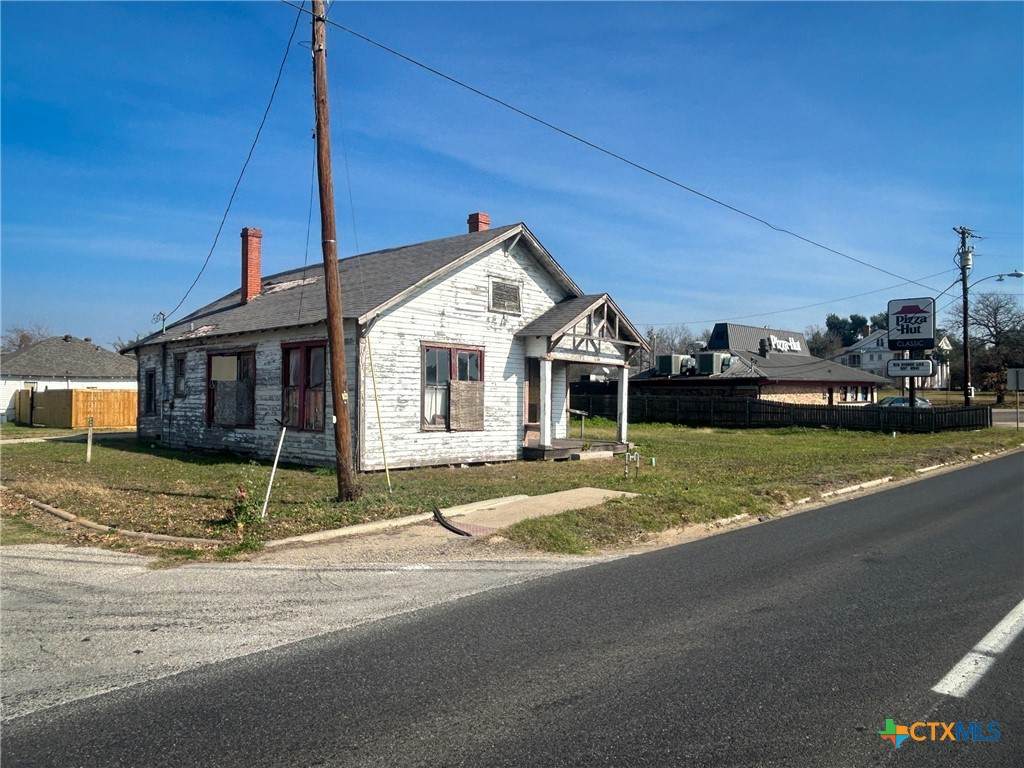608 4th Street - Photo 1