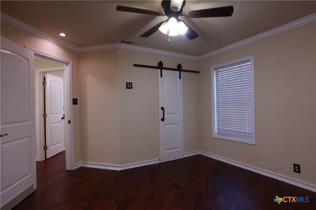 https://bt-photos.global.ssl.fastly.net/centraltx/orig_boomver_1_601525-2.jpg