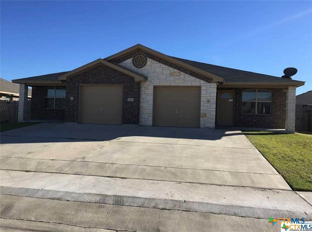 1208 Cavalry Lane - Photo 1