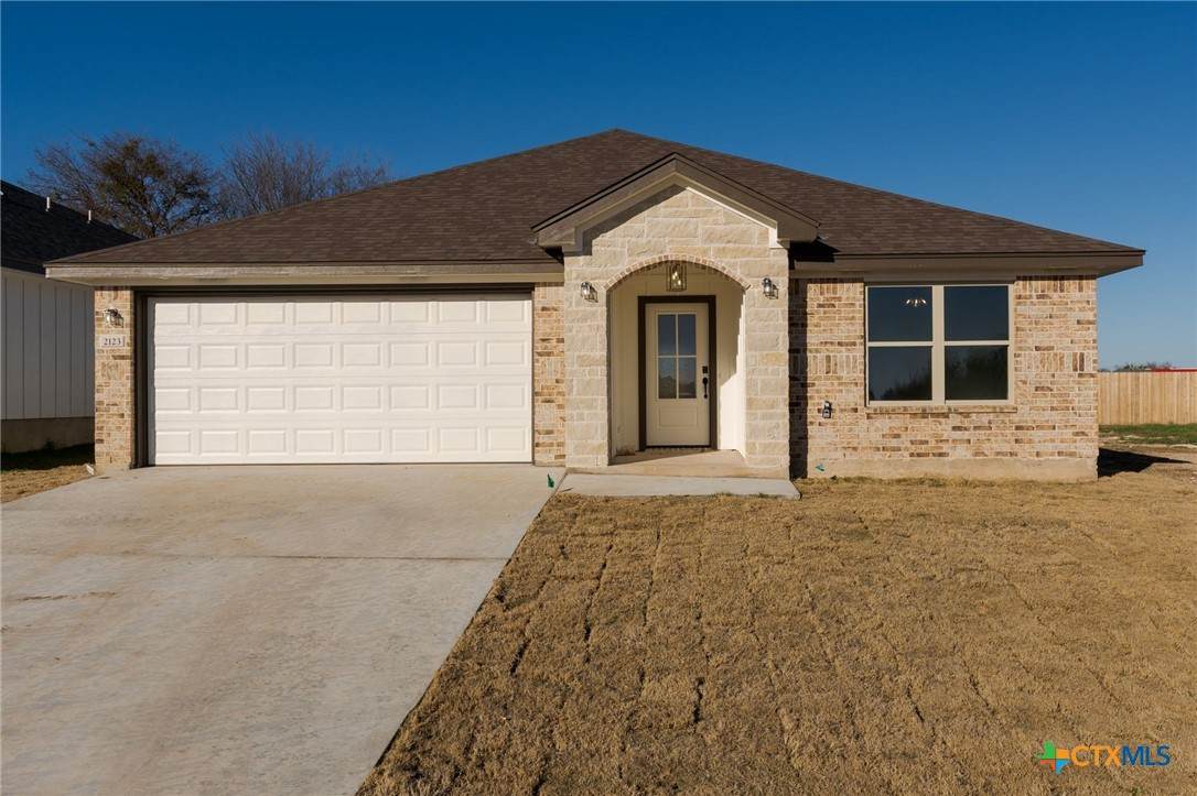 2123 Blackhawk Loop - Photo 1