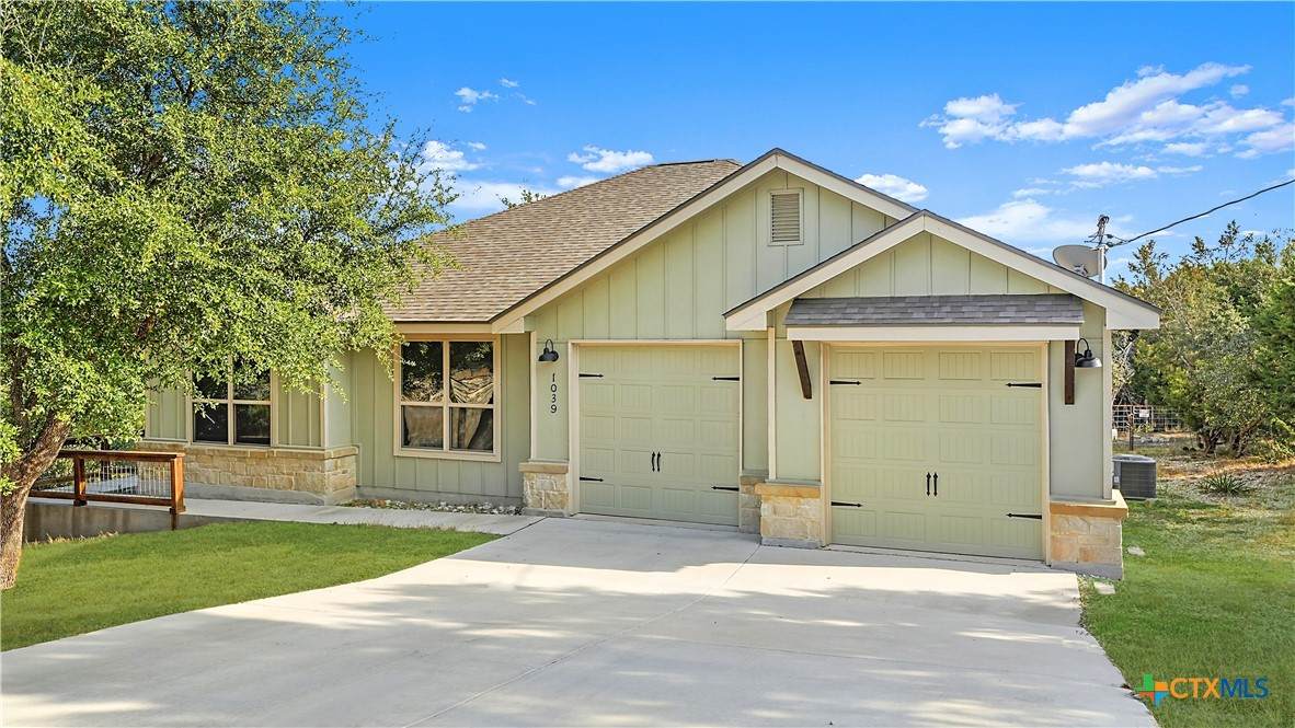 1039 Primrose Path - Photo 1