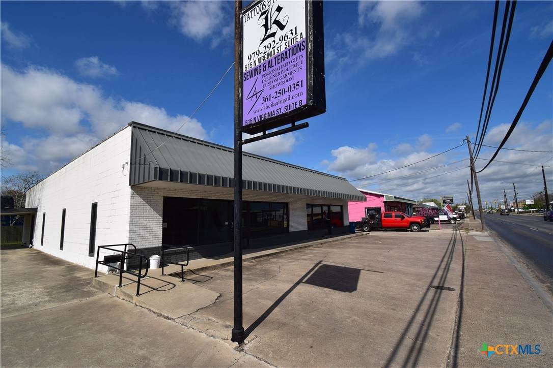 515 Virginia Street - Photo 1