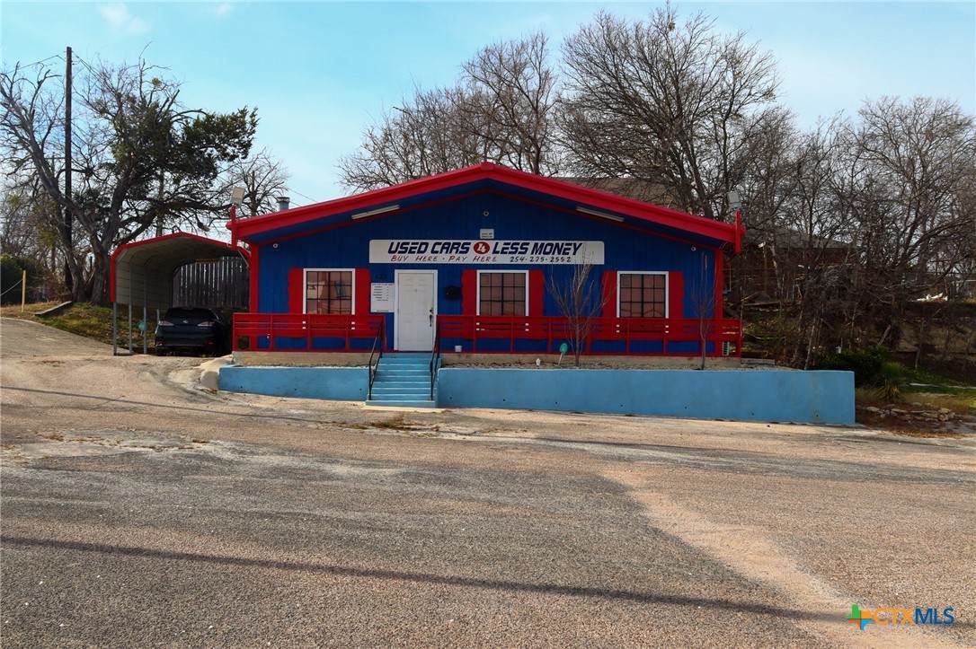 623 2nd Street - Photo 1