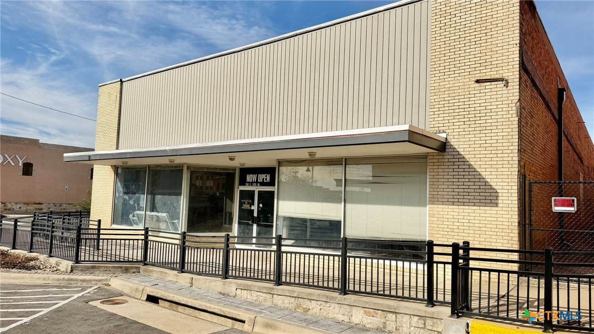 403 Gray Street - Photo 1