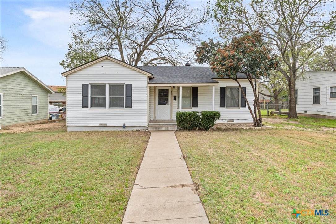 809 12th Avenue - Photo 1