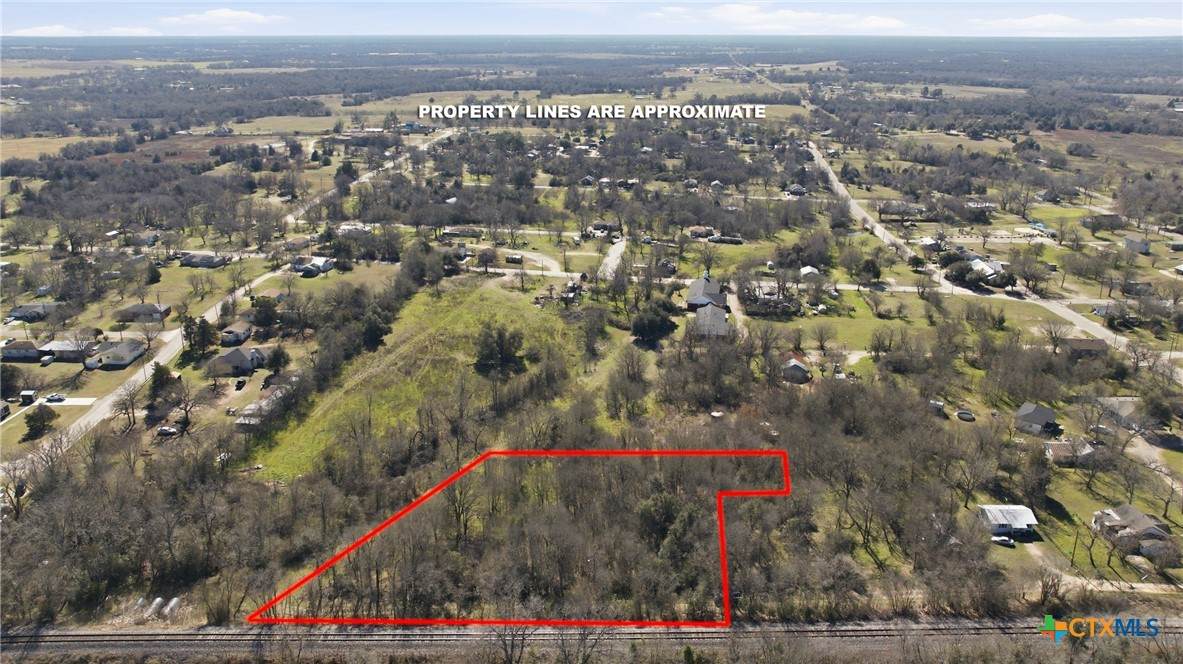 330 Half Avenue - Photo 1