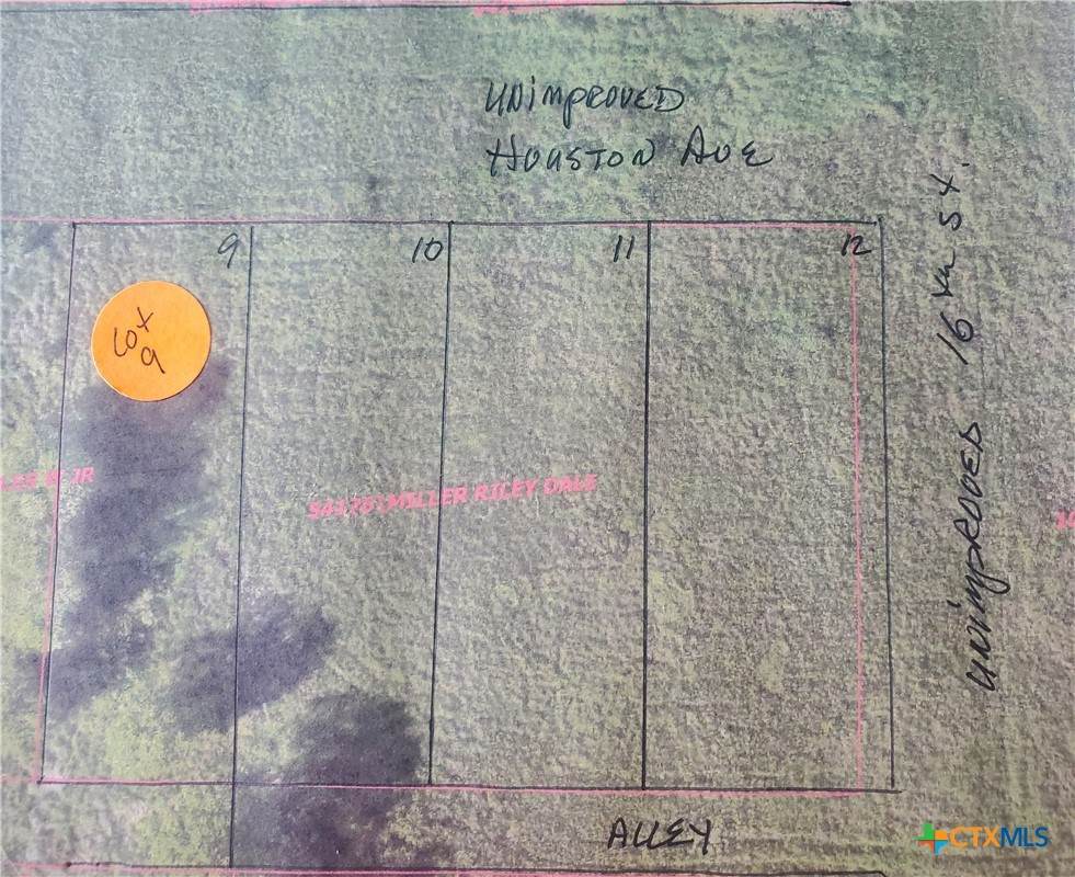 1607 Houston Avenue - Photo 1