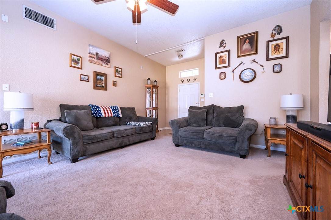 https://bt-photos.global.ssl.fastly.net/centraltx/orig_boomver_1_605372-2.jpg