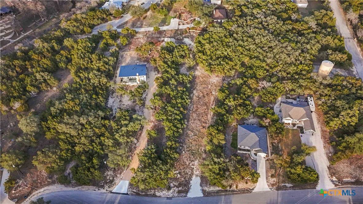 649 Kindersley Street - Photo 1