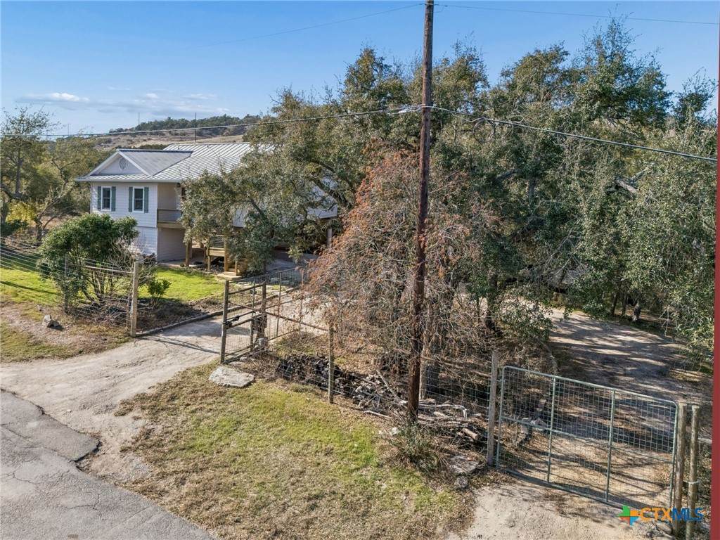 515 Valley Ridge - Photo 1