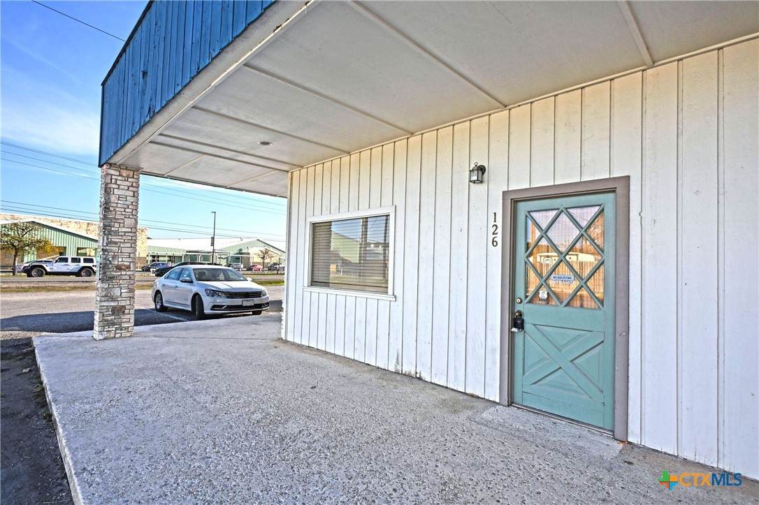 1175 Fm 2673 - Photo 1