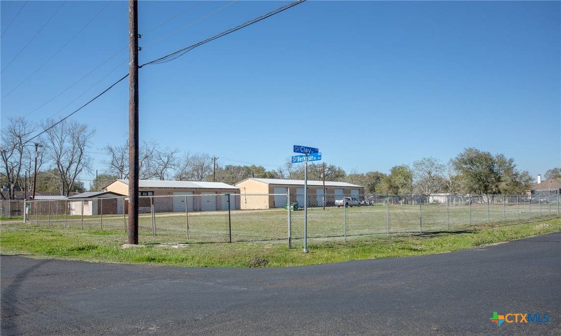 702 & 704 Clay Drive - Photo 1