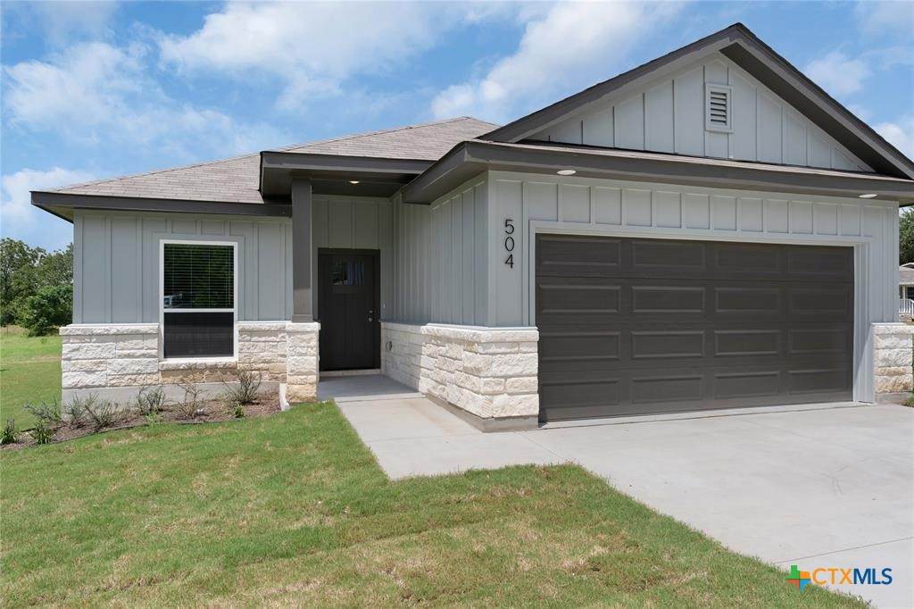 504 Story Avenue - Photo 1