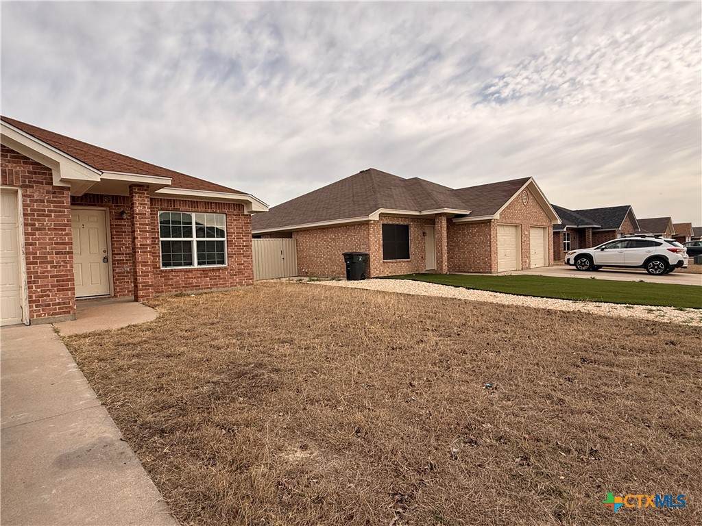 6210 Temora Loop - Photo 1