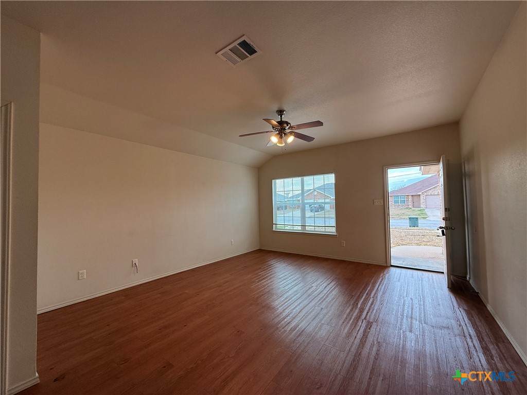 https://bt-photos.global.ssl.fastly.net/centraltx/orig_boomver_1_606746-2.jpg