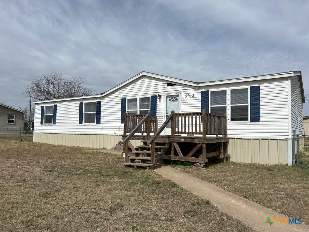 5013 Tiffany Circle - Photo 1