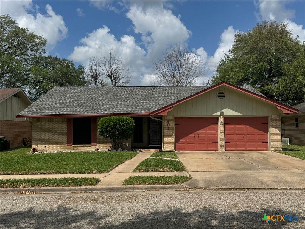 401 Shiloh Drive - Photo 1