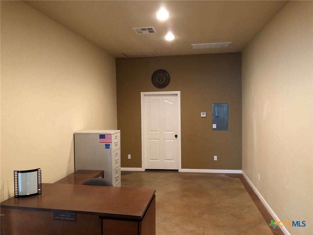https://bt-photos.global.ssl.fastly.net/centraltx/orig_boomver_1_607274-2.jpg
