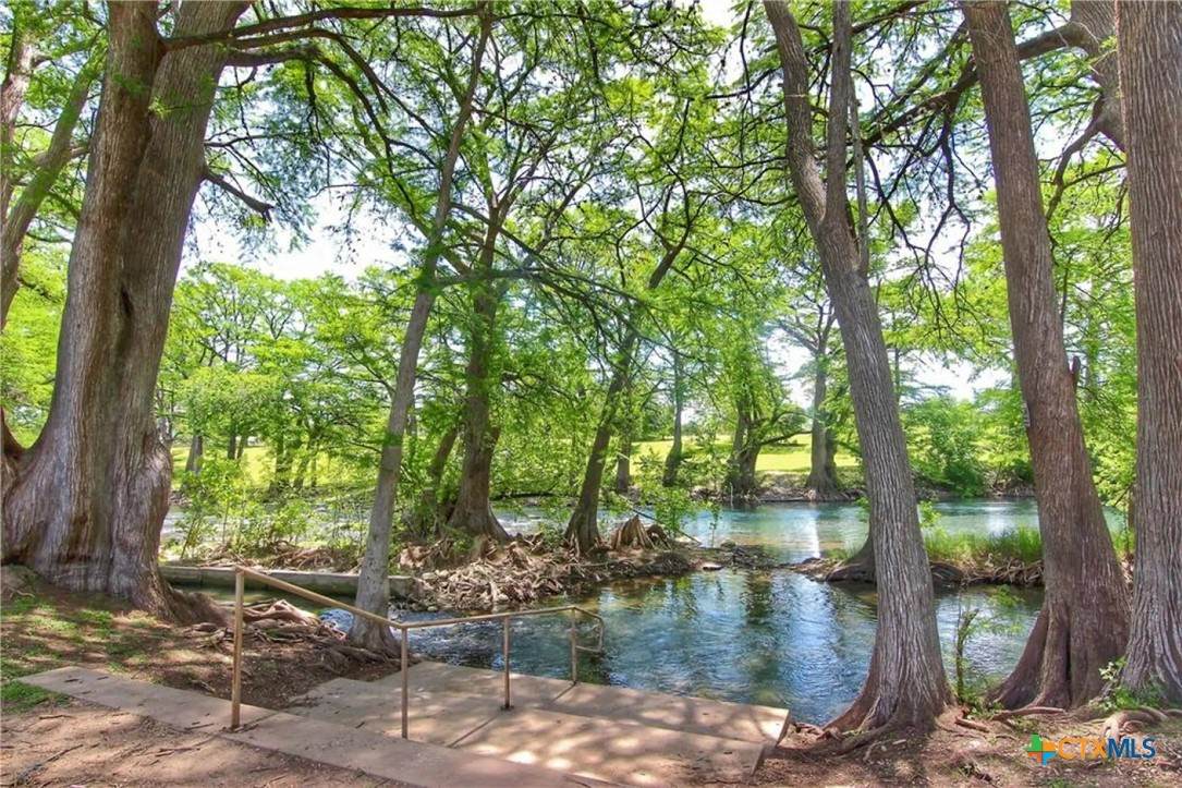 https://bt-photos.global.ssl.fastly.net/centraltx/orig_boomver_1_607619-2.jpg