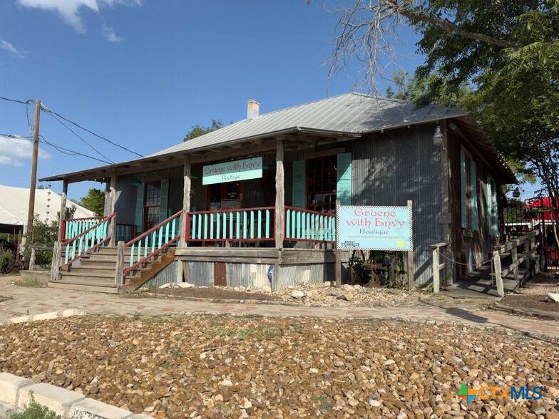 1706 Hunter Road - Photo 1