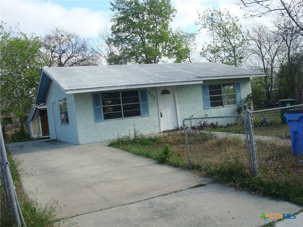 602 Silva Street - Photo 1