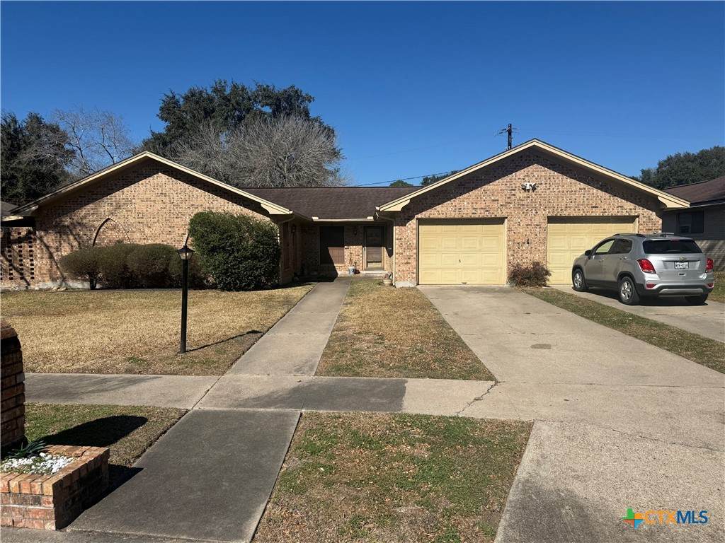 608 King Arthur Street - Photo 1