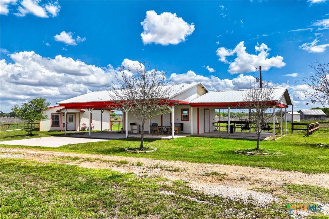 1763 Fm 108 - Photo 1