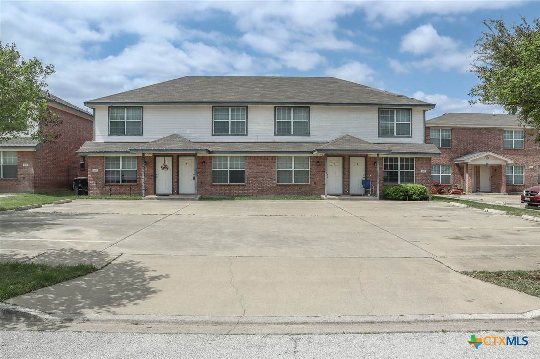 807 Leifester Circle - Photo 1