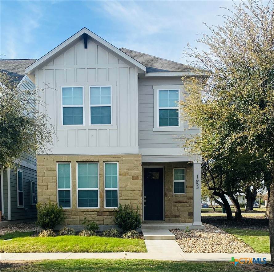 1653 Coral Sunrise Trail - Photo 1