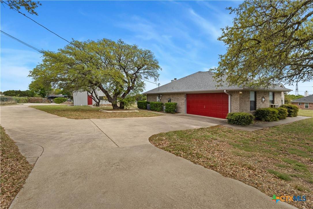 261 County Road 4963 - Photo 1