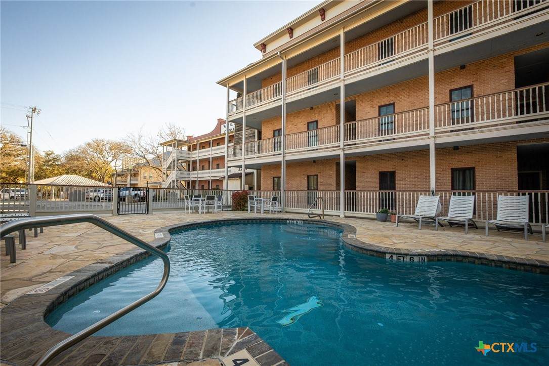 1247 Gruene Road - Photo 1