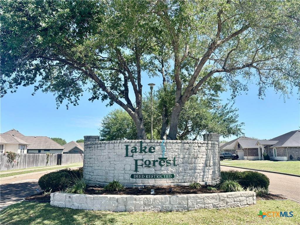 209 Pebble Brook - Photo 1