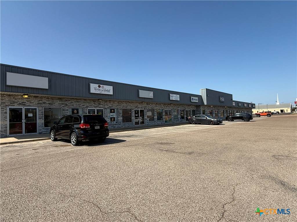 2100 Stan Schlueter Loop - Photo 1