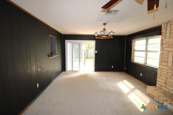https://bt-photos.global.ssl.fastly.net/centraltx/orig_boomver_1_610583-2.jpg