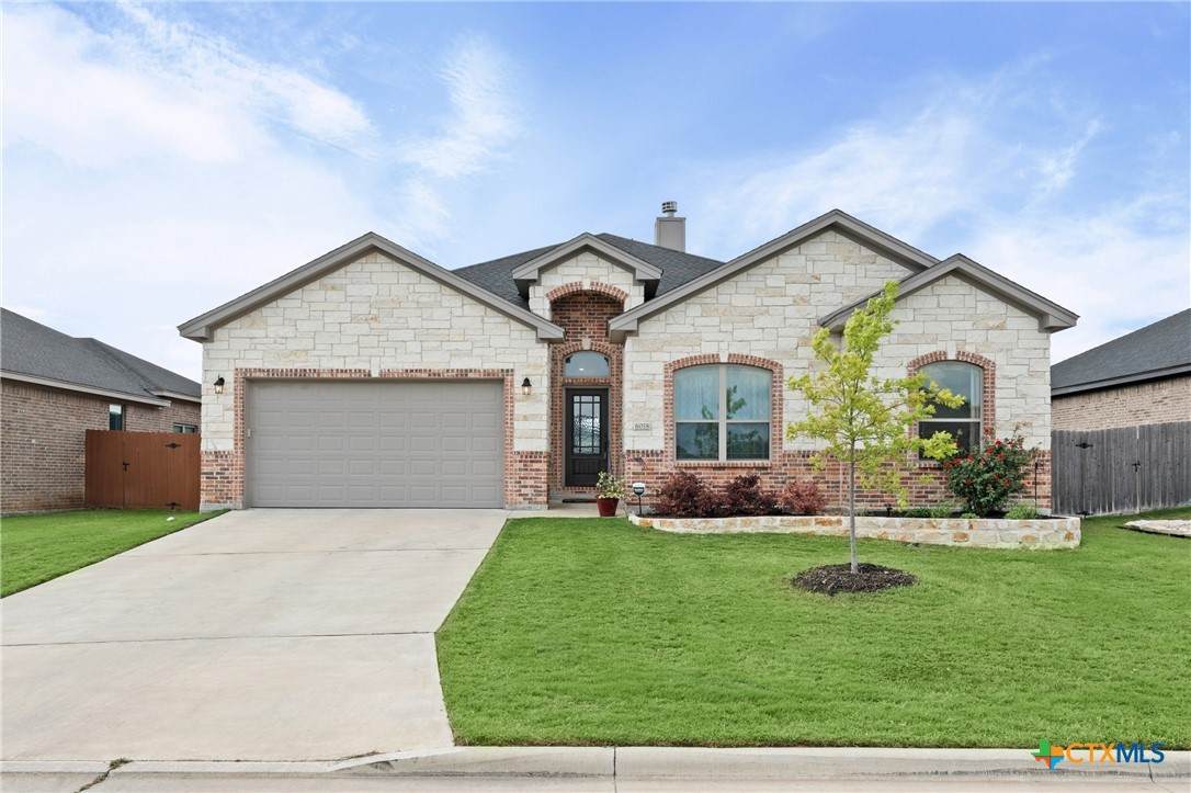 6018 Catania Drive - Photo 1