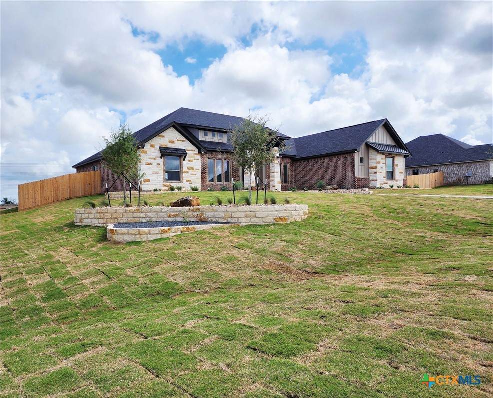301 Rodeo Road - Photo 1