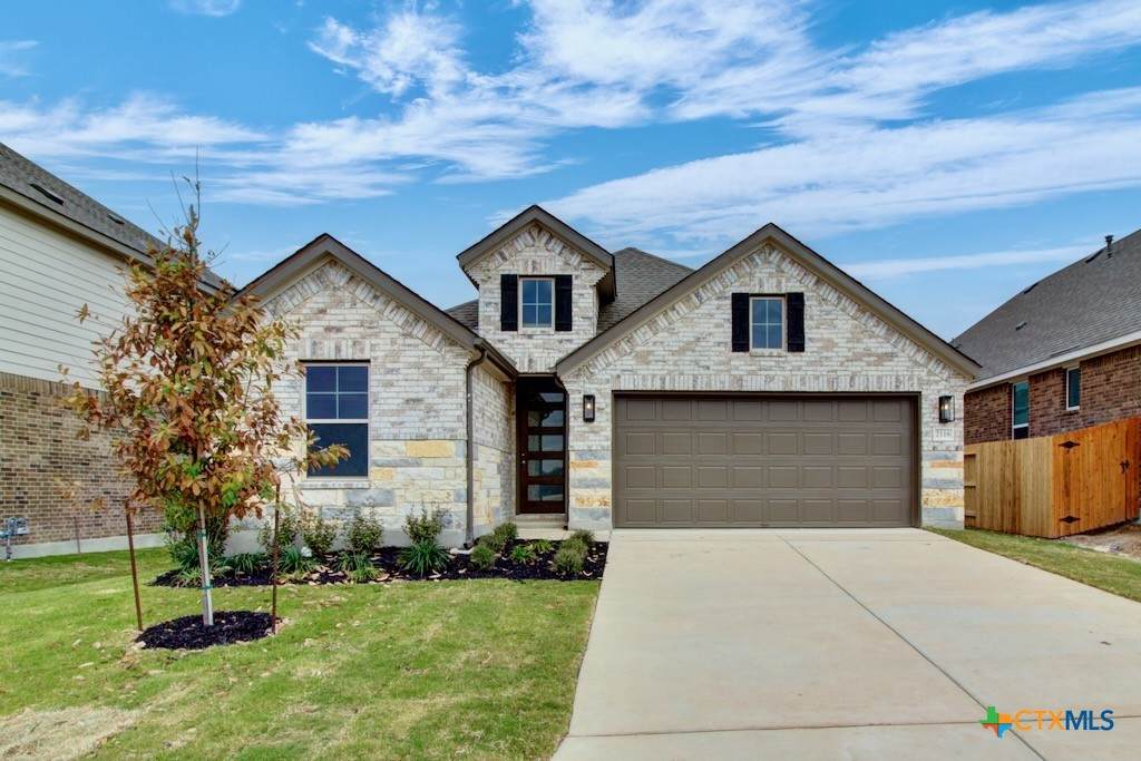 927 Creek Bed Drive - Photo 1
