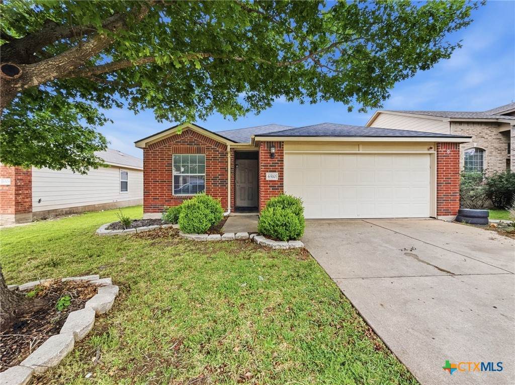 6510 Taree Loop - Photo 1