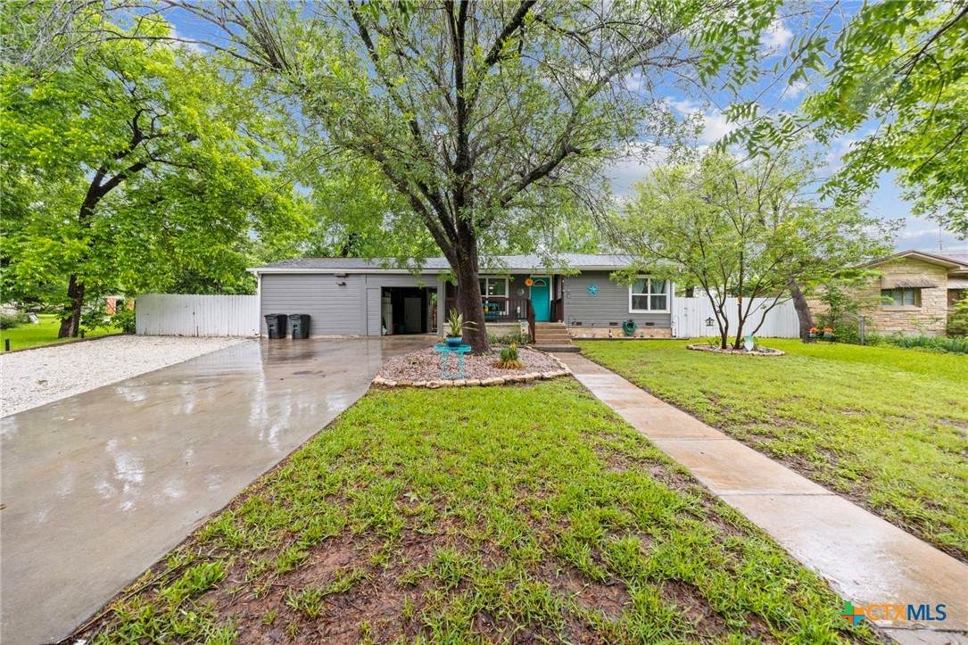 70 Sue Ann Drive - Photo 1