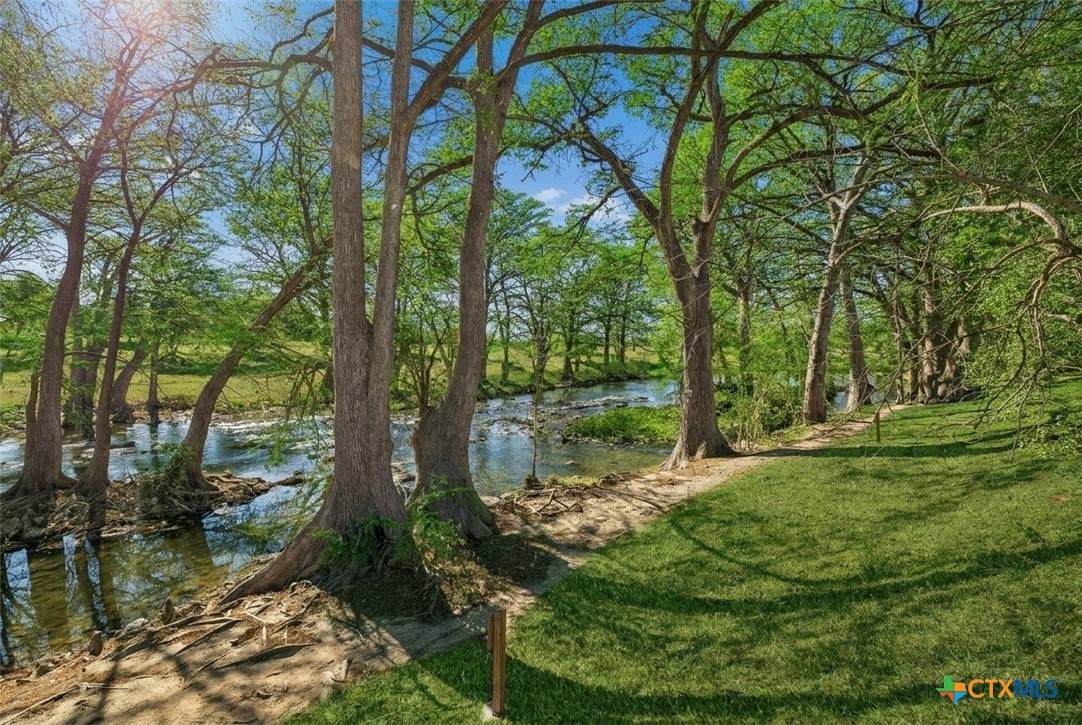 https://bt-photos.global.ssl.fastly.net/centraltx/orig_boomver_1_611743-2.jpg