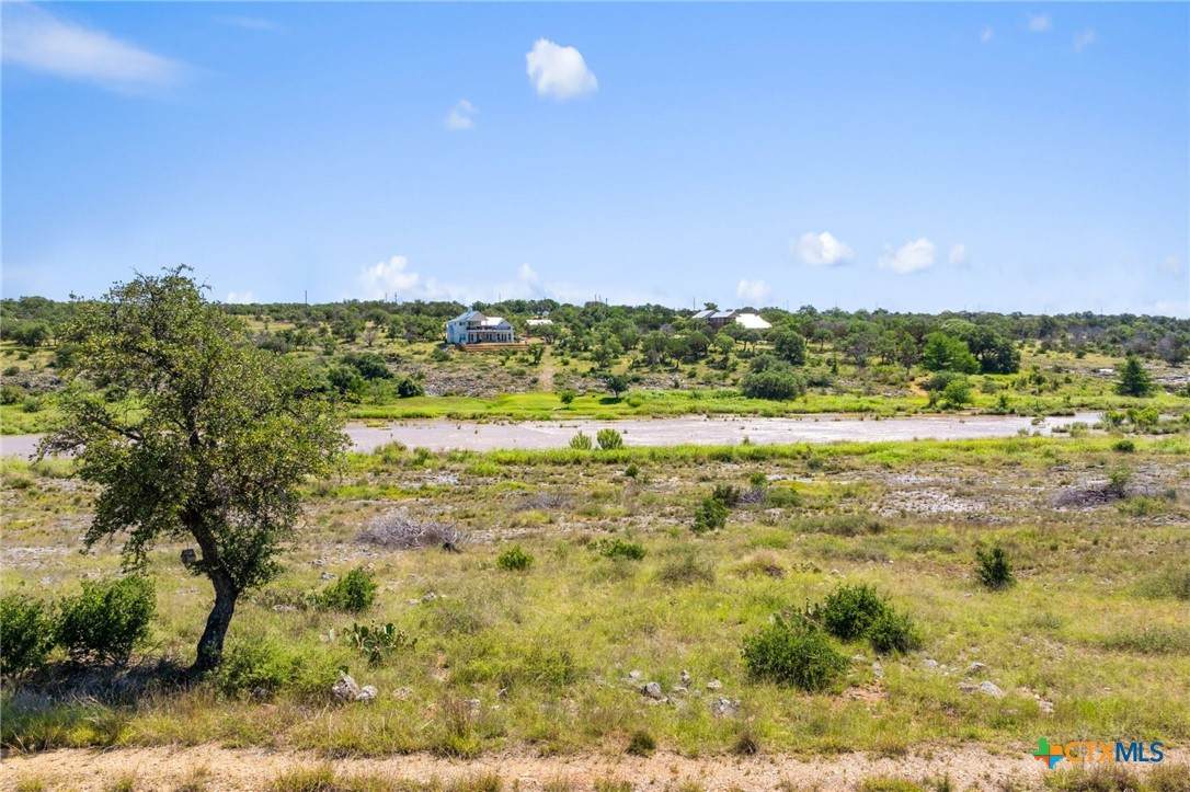 620 Rio Vista Road - Photo 1