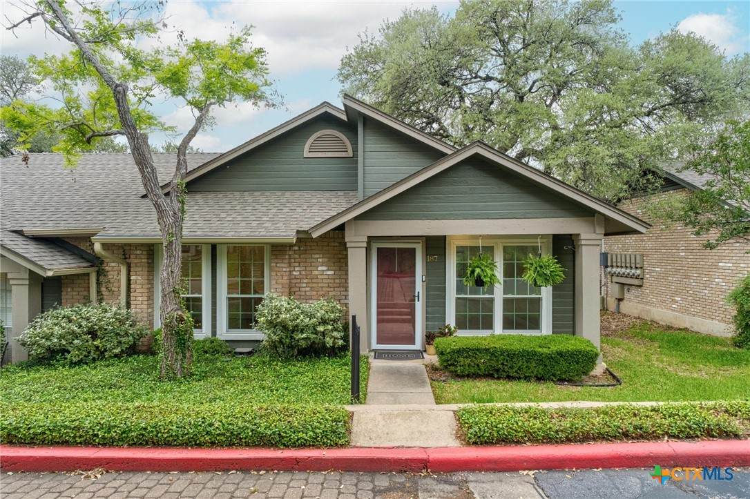 1015 Yager Lane - Photo 1
