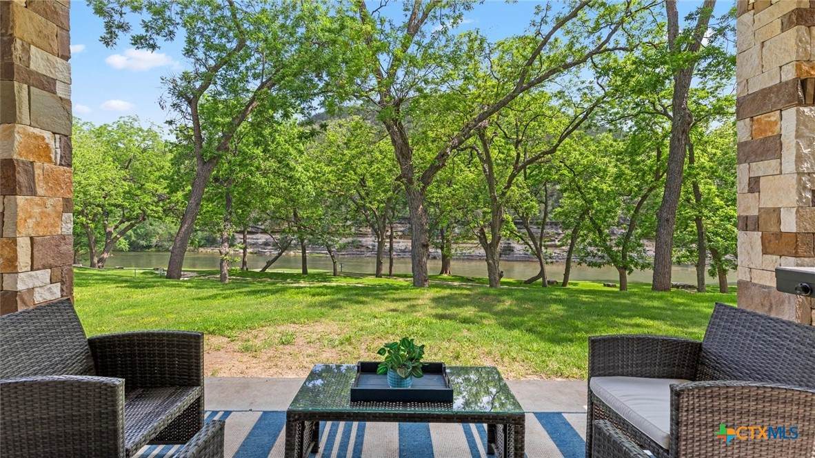 540 River Run - Photo 1