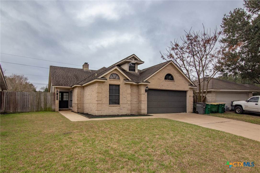 201 Amhurst Street - Photo 1